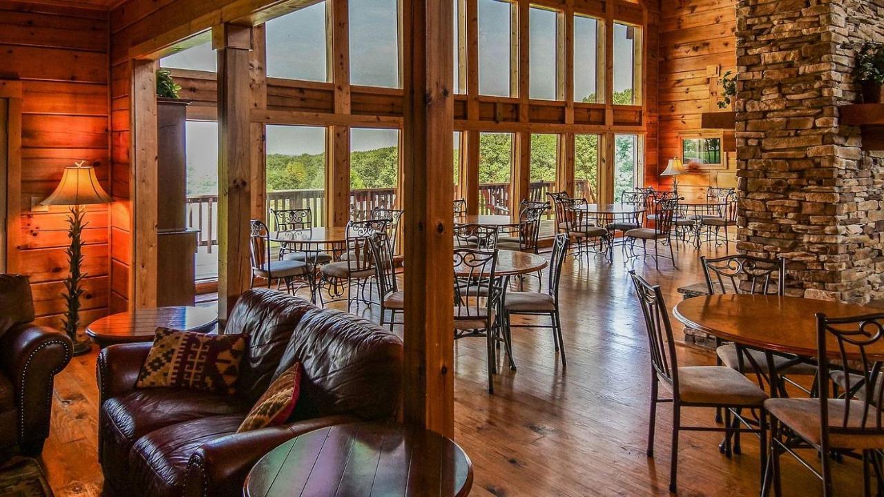 Grandview Experience Lodge Spencer ภายนอก รูปภาพ
